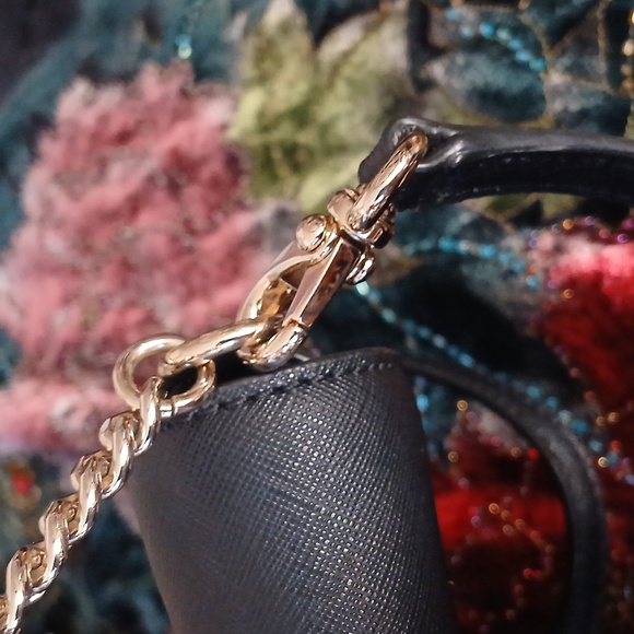 Firm $$ LIKE NEW!! Kate Spade Laurel Way Greer Crossbody Bag in black - Picture 9 of 15